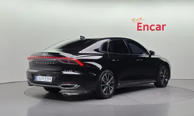 Hyundai Grandeur 2021, 102685 км, за 14375.74 USD