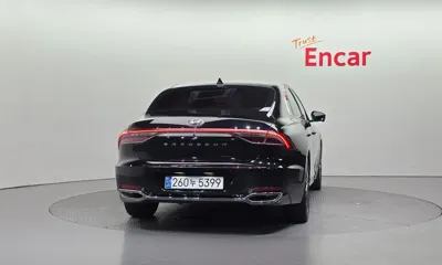 Hyundai Grandeur 2021, 102685 км, за 14375.74 USD