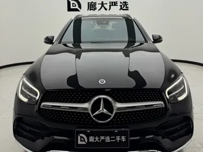 Mercedes-Benz GLC 2021, 67000 км, за 27305.3 USD