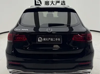 Mercedes-Benz GLC 2021, 67000 км, за 27305.3 USD