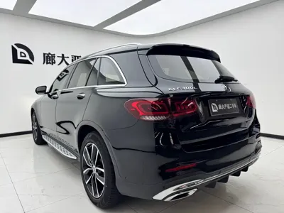 Mercedes-Benz GLC 2021, 67000 км, за 27305.3 USD
