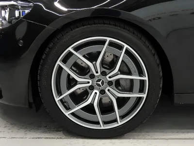 Mercedes-Benz E-Class 2021, 67000 км, за 25045.56 USD