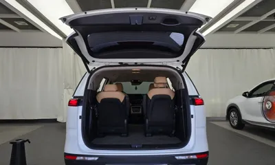 Kia Canival 2021, 115460 км, за 13811.08 USD - фото 20