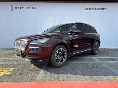 Lincoln Corsair · 2022 год