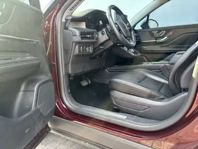 Lincoln Corsair 2022, 58000 км, за 14419.97 USD - фото 8