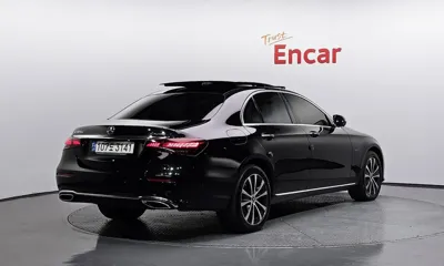 Mercedes-Benz E-Class 2021, 130069 км, за 21333.86 USD