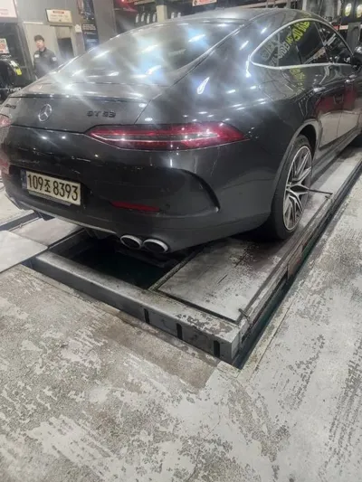 Mercedes-Benz AMG GT 2022, 77000 км, за 52459.06 USD