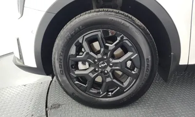 Kia Sorento 2024, 28773 км, за 27241.7 USD