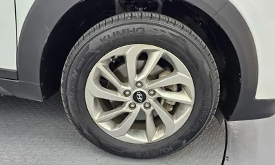 Hyundai Tucson 2016, 100299 км, за 5244.85 USD