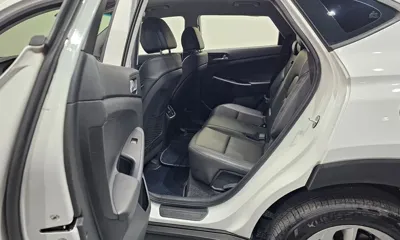 Hyundai Tucson 2016, 100299 км, за 5244.85 USD - фото 26