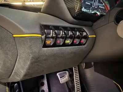 Lamborghini Aventador 2021, 4050 км, за 601534 USD - фото 16