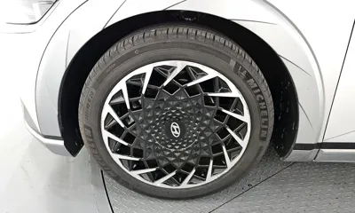 Hyundai Ioniq5 2024, 28250 км, за 21012.87 USD