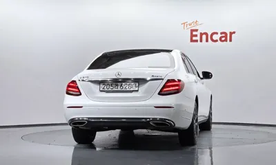 Mercedes-Benz E-Class 2018, 98688 км, за 15798.53 USD