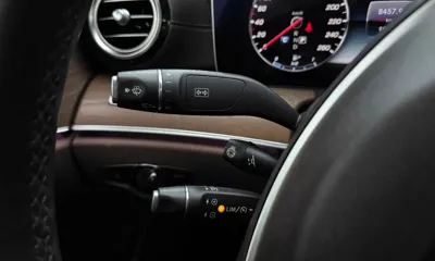 Mercedes-Benz E-Class 2018, 98688 км, за 15688.59 USD - фото 19
