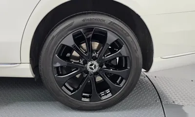 Mercedes-Benz E-Class 2018, 98688 км, за 15688.59 USD - фото 21