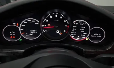 Porsche Panamera 2023, 21304 км, за 82715.16 USD - фото 8