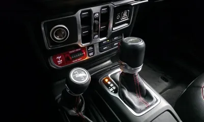 Jeep Gladiator 2021, 109353 км, за 22443.42 USD - фото 9