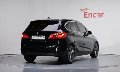 BMW 2-Series 2016, 74978 км, за 5645.27 USD