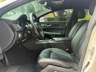 Mercedes-Benz CLS 2014, 120000 км, за 11594.83 USD