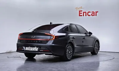 Hyundai Sonata 2020, 130550 км, за 10198.67 USD