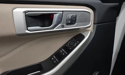 Ford Explorer 2021, 61682 км, за 17592.23 USD - фото 20