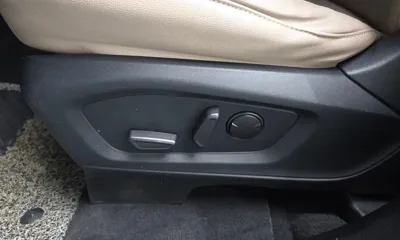 Ford Explorer 2021, 61682 км, за 17592.23 USD - фото 27