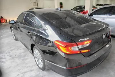 Honda Accord 2018, 60800 км, за 13143 USD