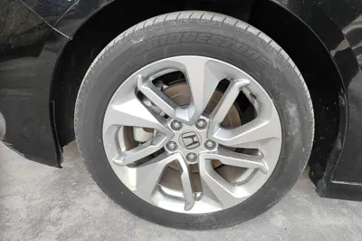 Honda Accord 2018, 60800 км, за 13143 USD - фото 9