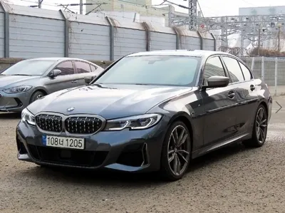 BMW 3-Series 2021, 158000 км, за 25431.12 USD