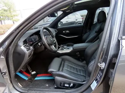 BMW 3-Series 2021, 158000 км, за 25431.12 USD