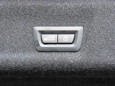 BMW 3-Series 2021, 158000 км, за 25431.12 USD - фото 17