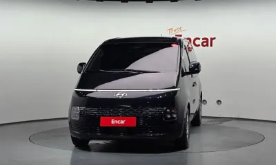Hyundai Staria 2023, 13645 км, за 16913.88 USD
