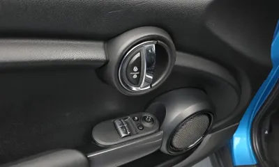 MINI Cooper 2018, 73273 км, за 7089.41 USD - фото 18