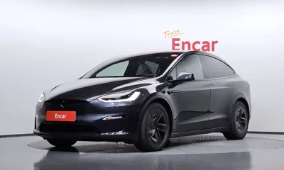 Tesla Model X · 2026 год
