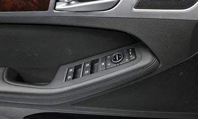 Hyundai Genesis 2016, 101050 км, за 7598.28 USD - фото 17