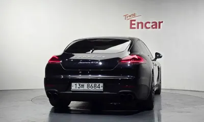Porsche Panamera 2016, 109990 км, за 28226.34 USD