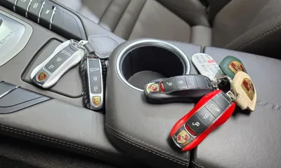 Porsche Panamera 2016, 109990 км, за 28226.34 USD - фото 17