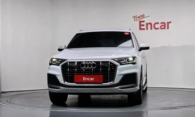 Audi Q7 2022, 27618 км, за 44600.61 USD