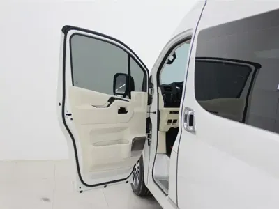 Toyota Hiace 2025, 16000 км, за 61505.58 USD