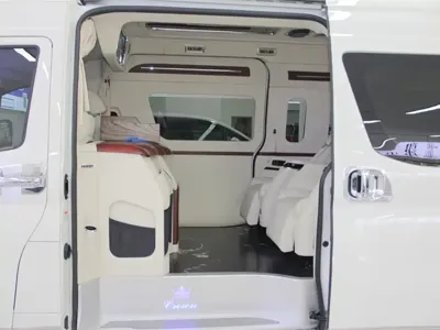 Toyota Hiace 2025, 16000 км, за 61505.58 USD - фото 8
