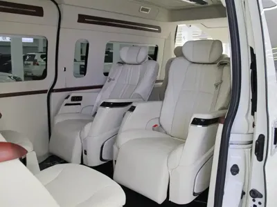 Toyota Hiace 2025, 16000 км, за 61505.58 USD - фото 12