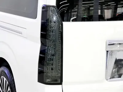 Toyota Hiace 2025, 16000 км, за 61505.58 USD - фото 40