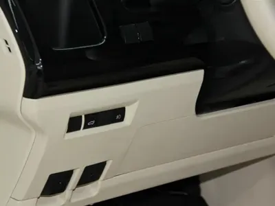Toyota Hiace 2025, 16000 км, за 61505.58 USD - фото 44