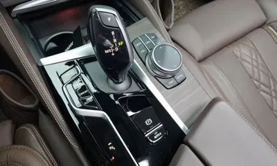 BMW 5-Series 2023, 106727 км, за 22475.58 USD - фото 9