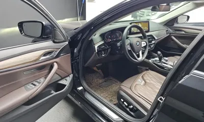 BMW 5-Series 2023, 106727 км, за 22475.58 USD - фото 10