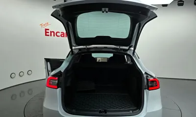 Tesla Model Y 2024, 21421 км, за 27302.86 USD - фото 16