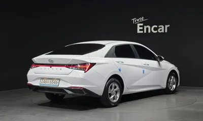 Hyundai Avante 2021, 109518 км, за 7936.51 USD