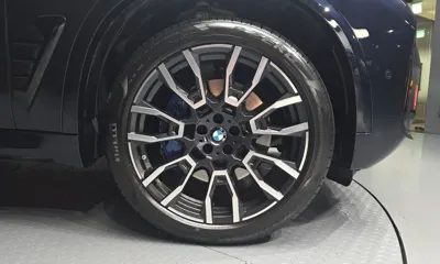 BMW X5 2025, 6109 км, за 85954.25 USD - фото 21