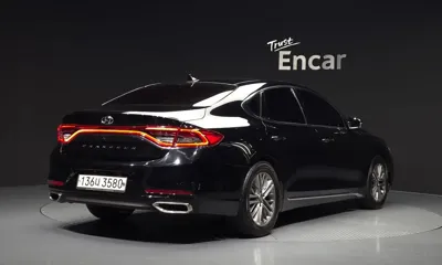 Hyundai Grandeur 2018, 106887 км, за 8205.33 USD