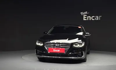 Hyundai Grandeur 2018, 106887 км, за 8205.33 USD